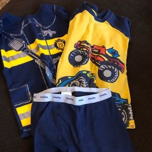Baby gap pajama. 2 sets